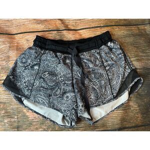 Lululemon Hotty Hot Shorts Mini Antique Paisley‎ Floral Black Workout Gym Run 6